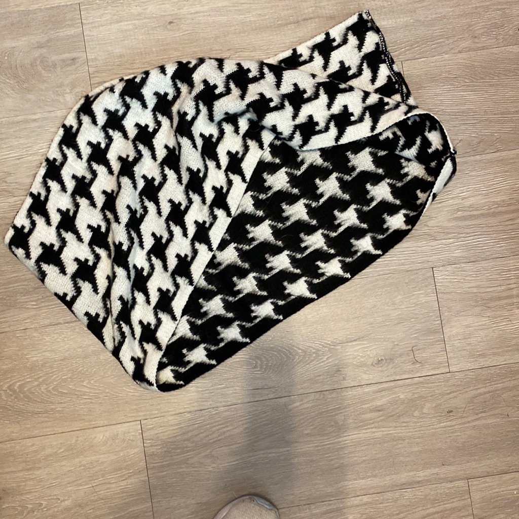 Loop Scarf. Reversible.